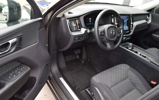 Volvo XC 60 cena 174900 przebieg: 53200, rok produkcji 2022 z Drobin małe 277